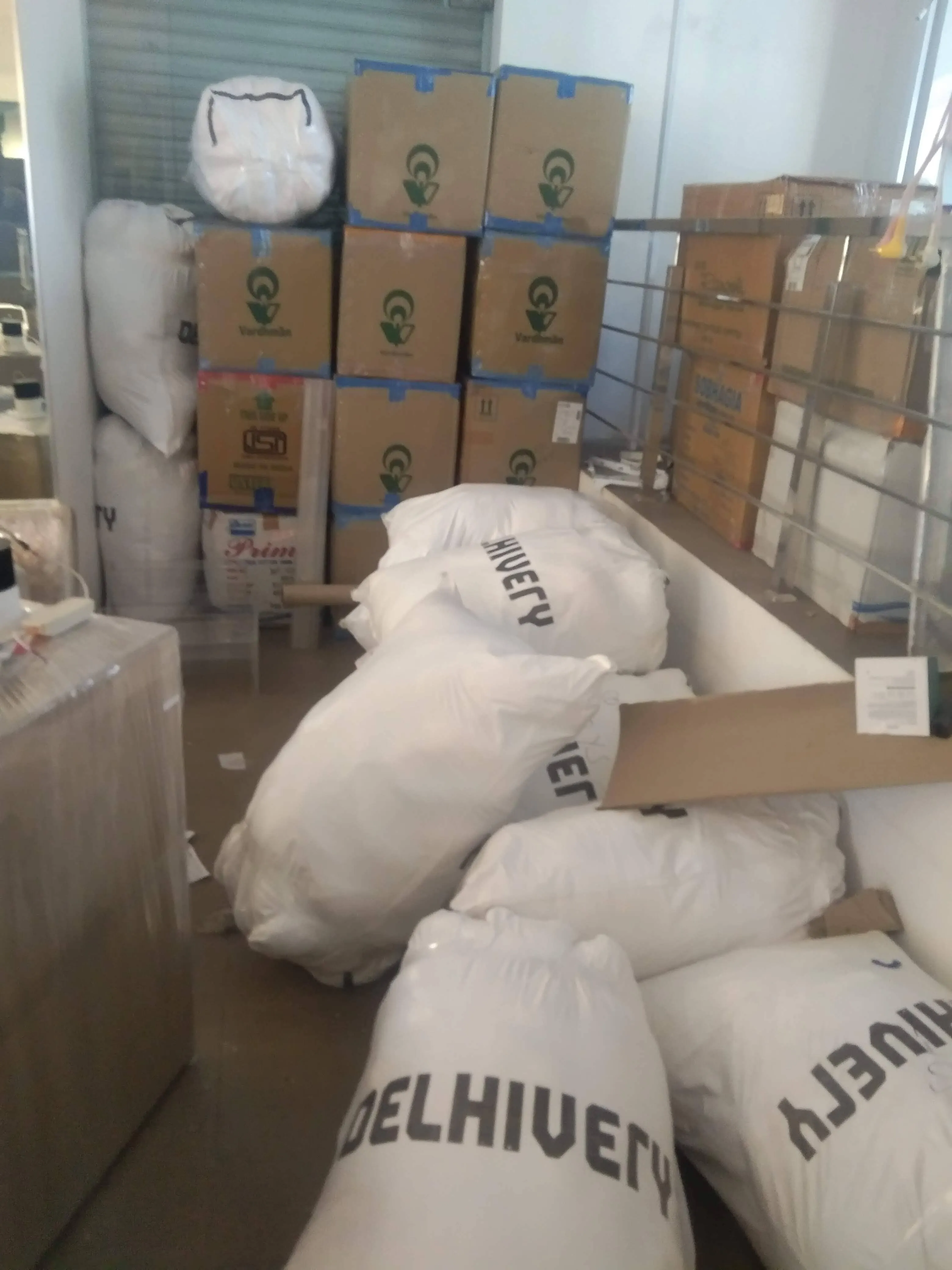 V9 Relocation Packers & Movers clean warehouse storage