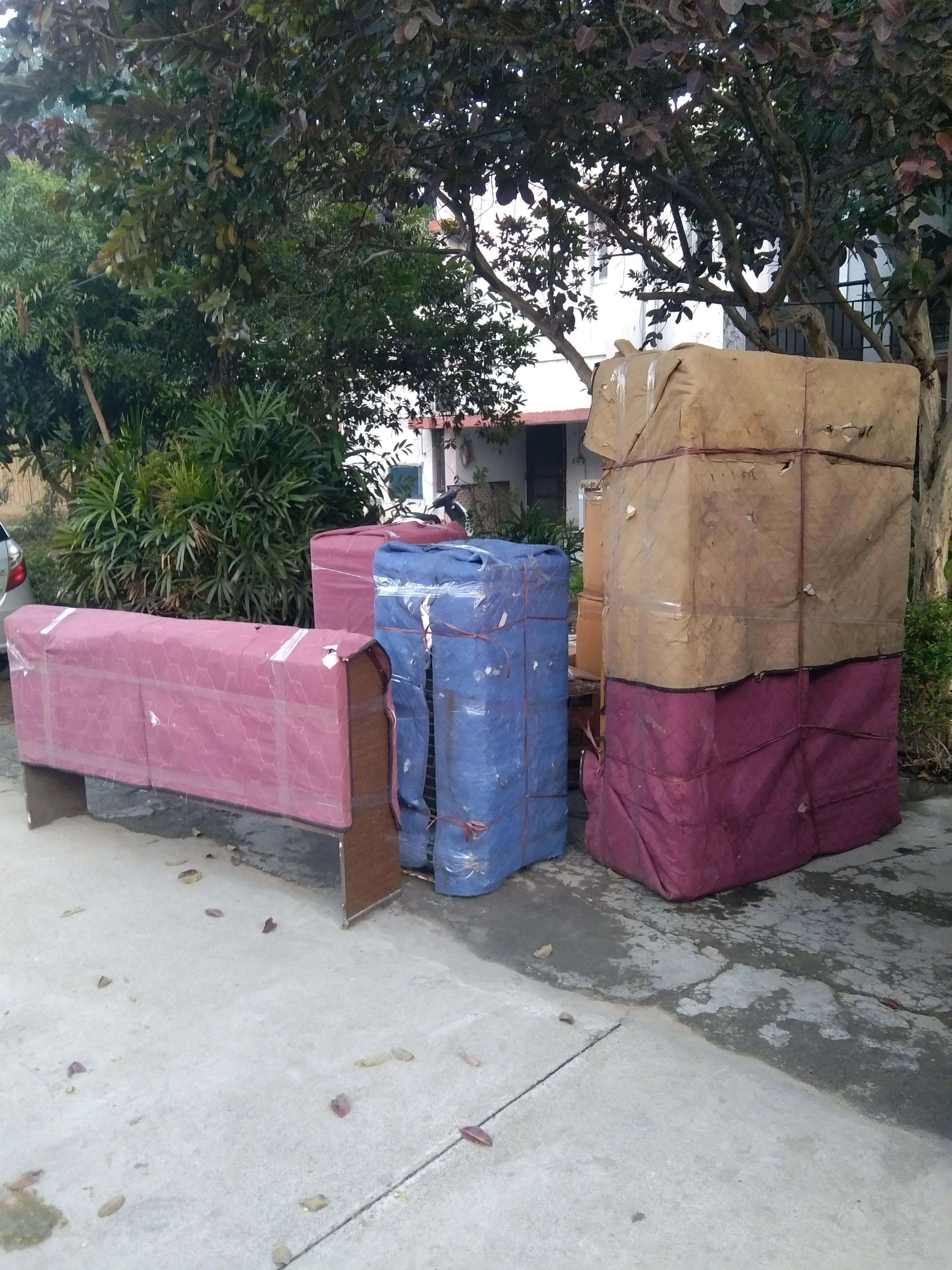Loading and Unloading Services